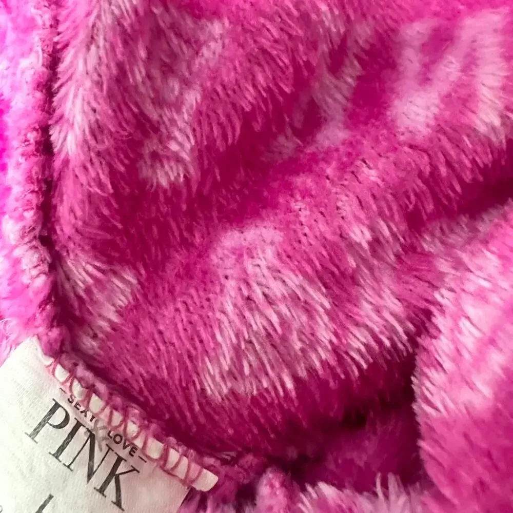 PINK Low Rise Y2K Comfy Fuzzy Soft Shorts Size Large